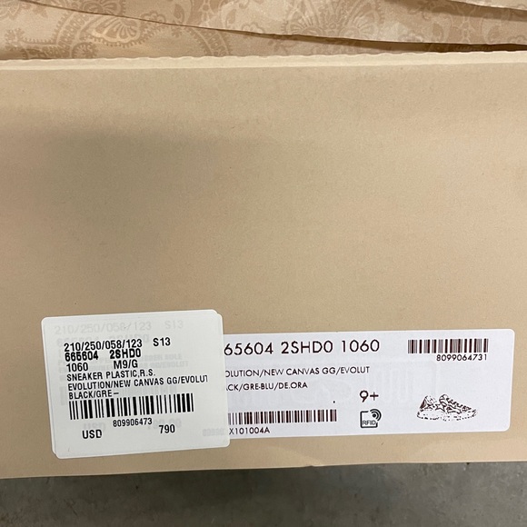 Men’s Gucci Rhyton GG Stars - Picture 3 of 5